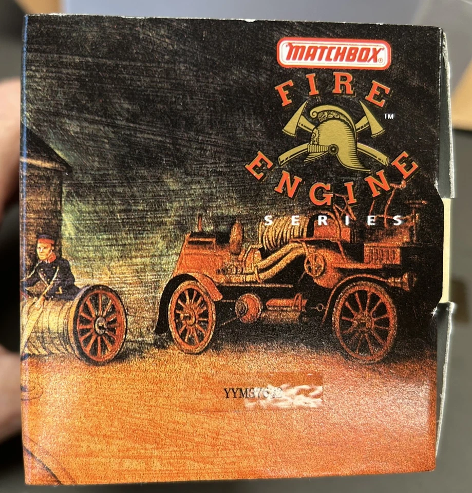 Matchbox 1932 Mercedes L5 Spotlight Generator Fire Truck YYM37632, NEW IN BOX - Image 3 of 4