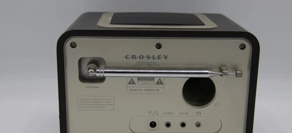 Crosley Solo AM/FM AUX Receiver Model CR3003A-BK Radio Mid Century Modern Style - Image 3 of 3