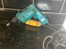 Mikita Screw Gun 110v