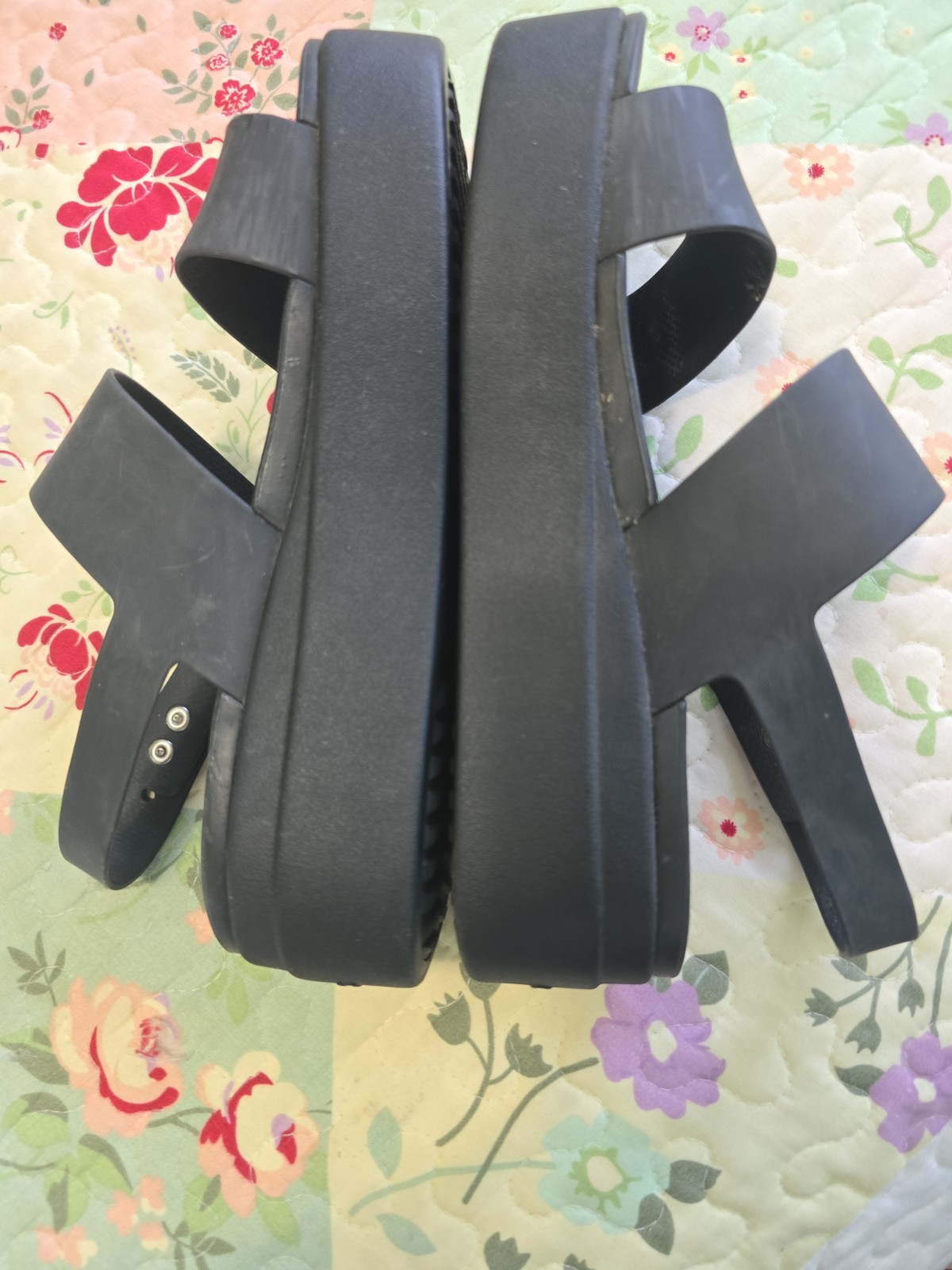 Crocs LiteRide Brooklyn Black Platform Low Wedge Ankle Strap Sandals Size 7 image 4