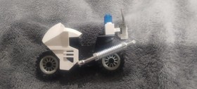 LEGO 4 Juniors: Police Motorcycle (4651) - No Box, No Instructions,No Mini Fig