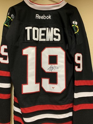 toews signed jersey