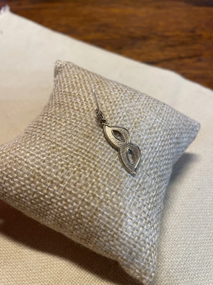Vintage 14K Yellow Gold Masquerade Mask Pendant Charm - Image 3 of 4