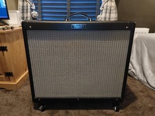 Fender Hot Rod DeVille Groove Tube Valves 212 60W Tube Amplifier & Foot Switch