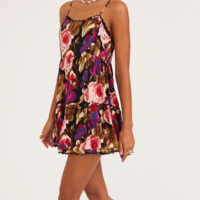 open lace back dress Pink Chicken - Jennifer Dress