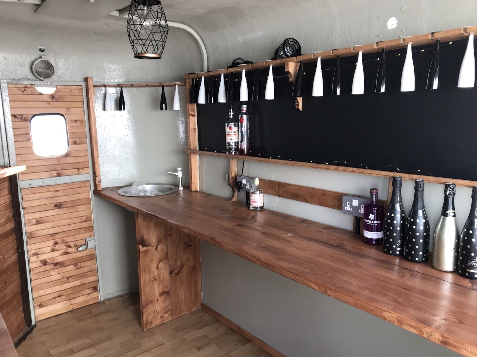 Vintage Horse Box Gin / Prosecco / Cocktail / Coffee Bar / Catering