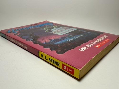 1st Print #16 One Day At Horrorland Goosebumps Book R.L. Stine Series Reprint - Imagen 6 de 18