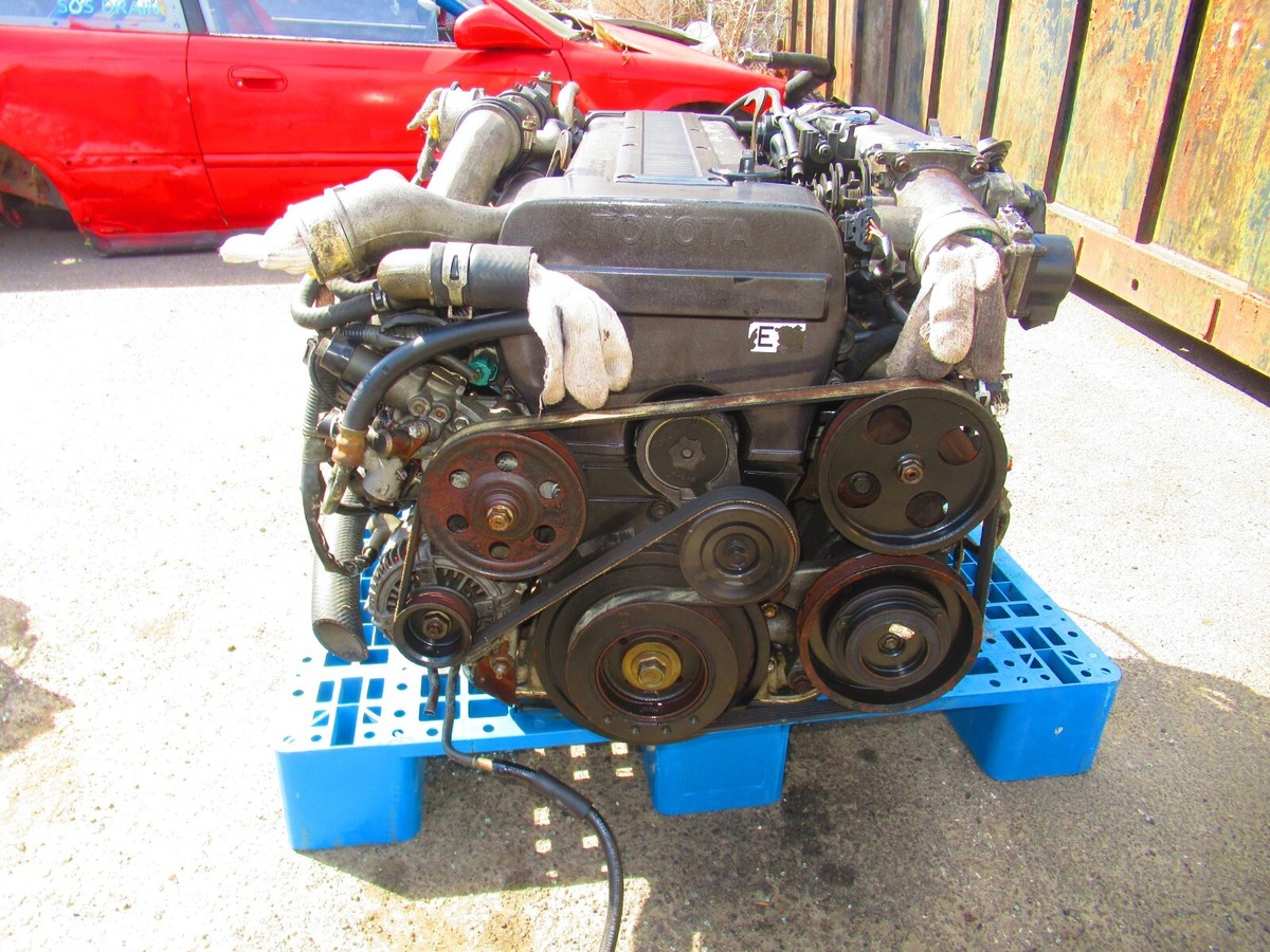 貴重 トヨタ 3T-GTE 型 灰皿 旧車 DOHC 8バルブ 1800GT s-l1200.jpg