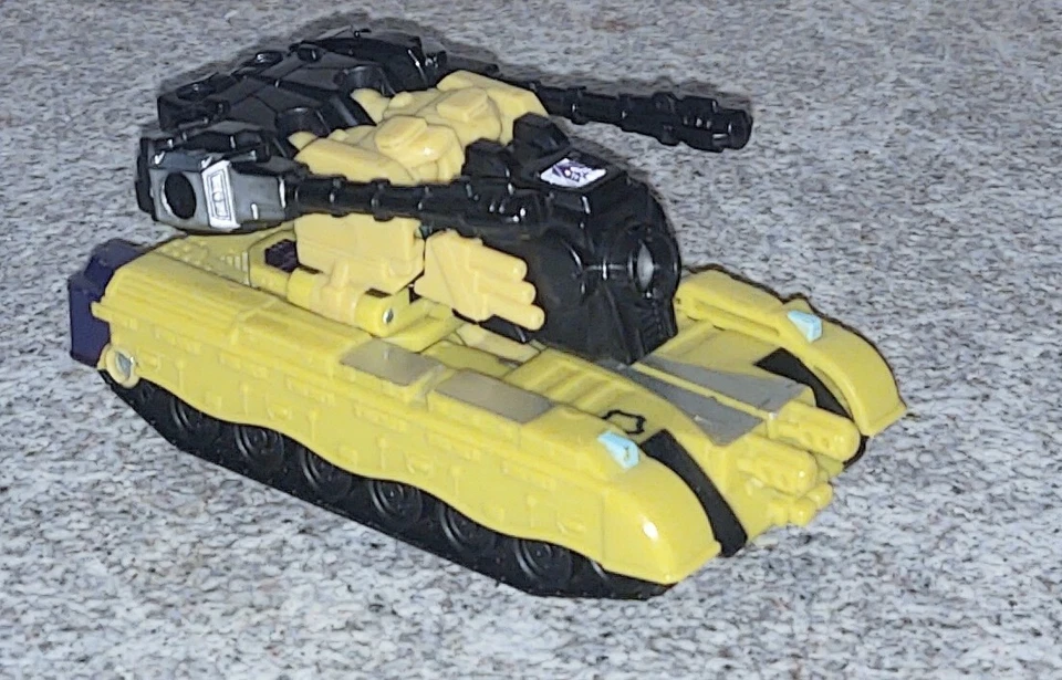 Transformers Energon Blight deluxe 2004  - Image 2 of 3