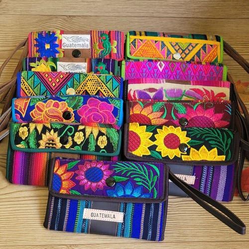 Wallet for Ladies Guatemala Style Cloth with colored flowers Zipper inside - Picture 4 of 28