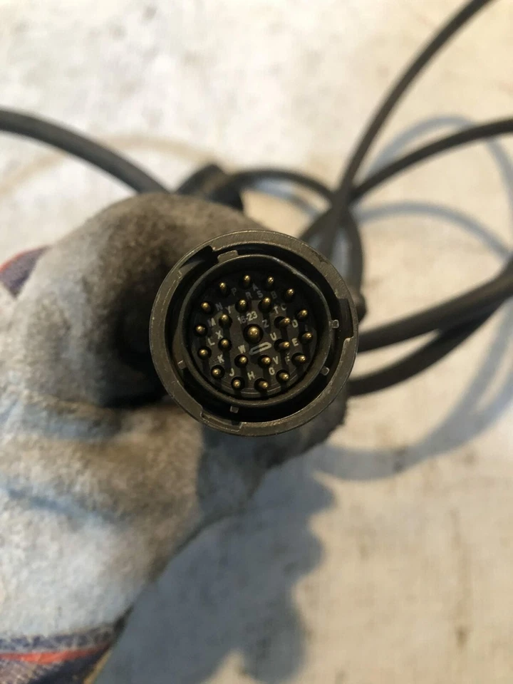 Corredor de tuercas eléctrico Ingersoll Rand serie D 250-340Nm 135 RPM Foto 2 de 3