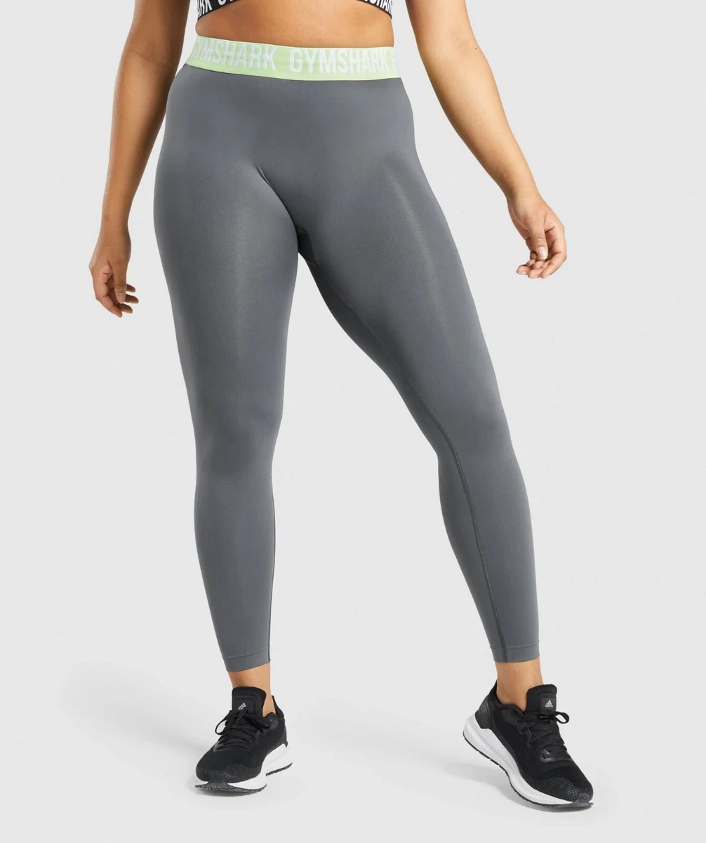 Gymshark Fit Seamless Leggings (size medium) NWT