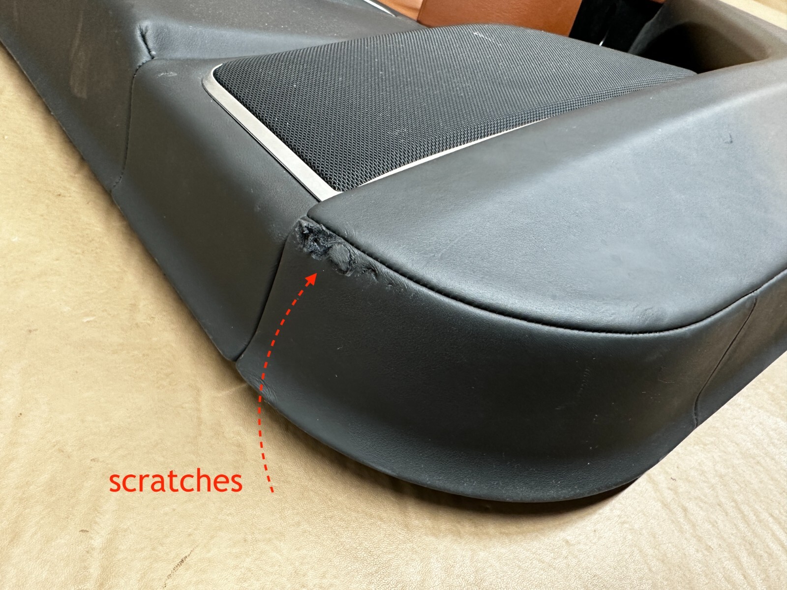 MASERATI LEVANTE FRONT RIGHT SIDE INTERIOR DOOR PANEL TRIM COVER OEM 2017-2020✔️