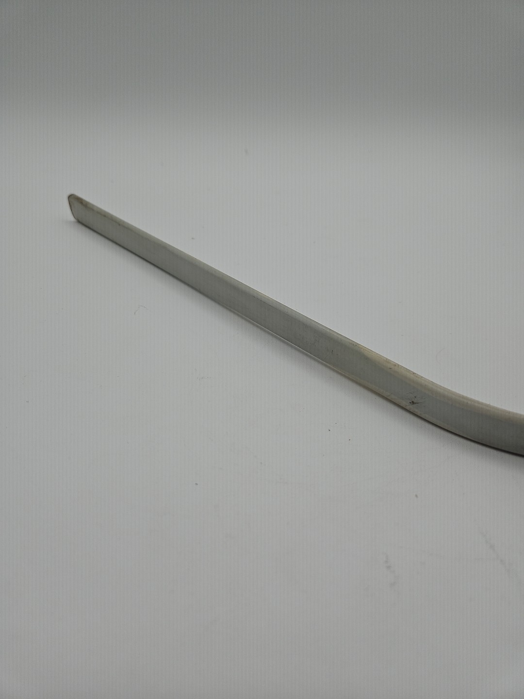 BENTLEY & ROLLS ROYCE RIGHT HAND FRONT BUMPER END CAP INSERT (UB42630)