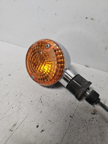 2002 - 2008 KAWASAKI VN1500 VN 1500 VULCAN CLASSIC NOMAD FRONT TURNSIGNAL LAMP - Picture 2 of 8