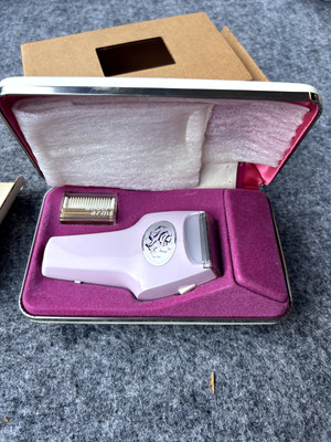 vintage lady sunbeam twin head electric shaver