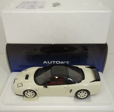 AUTOart 1/18 Honda NSX-R NA2 Championship White Composite Model 73219
