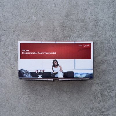 Danfoss TPOne-B programmierbarer Thermostat batteriebetrieben 