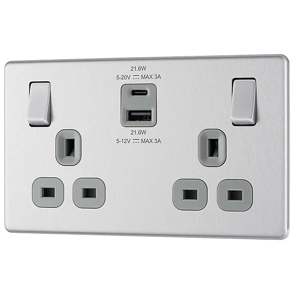 GoodHome Brushed Steel Double 13A Flat Switched Screwless Socket with USB - NEW
