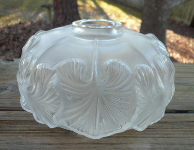 Lalique Nympheas Water Lilies 5'' Vase France Signed