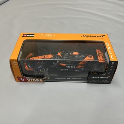 Bburago McLaren Formula 1 Team 1:24 Die cast #81 Oscar Piastri