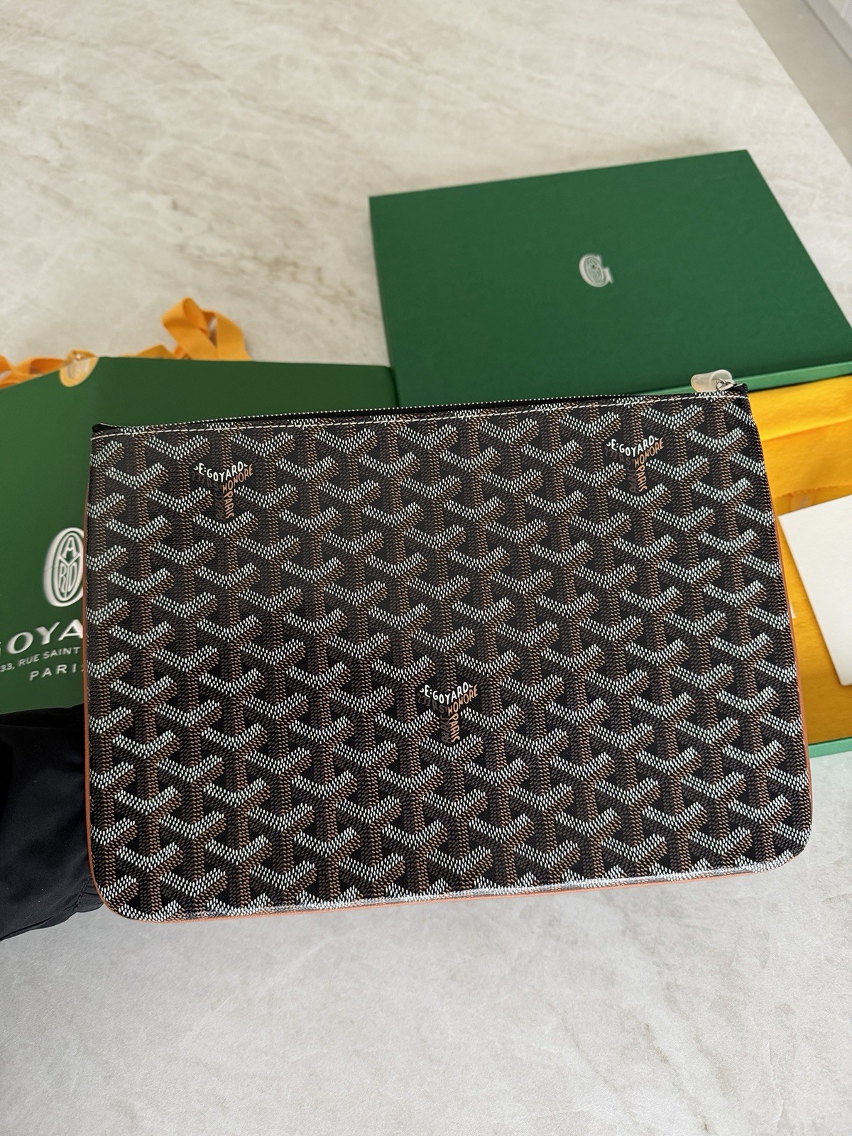 Goyard Pouchette Senat MM In Schwarz Neu mit Rechnung, Etikett und Karton