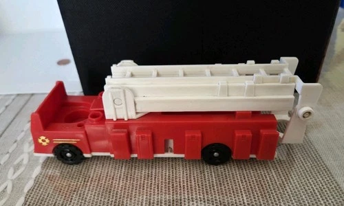Vintage Fisher Price little people big red fire truck - 346 Engine, 928 Station