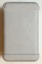 Beats Solo 4 Wireless Bluetooth On-Ear Headphones - Black  Gold MC2L4LL/A 