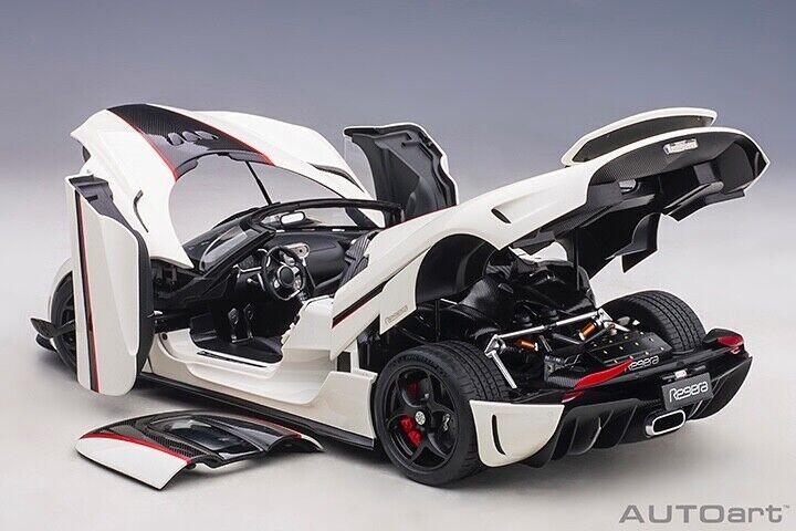 1/18 Koenigsegg Regera White W/ Carbon & Red Stripes Model Car by