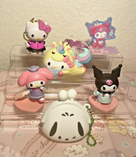 6pcs Cute Kuromi My Melody Hello Kitty Pochacco Figures Keychains coin purse