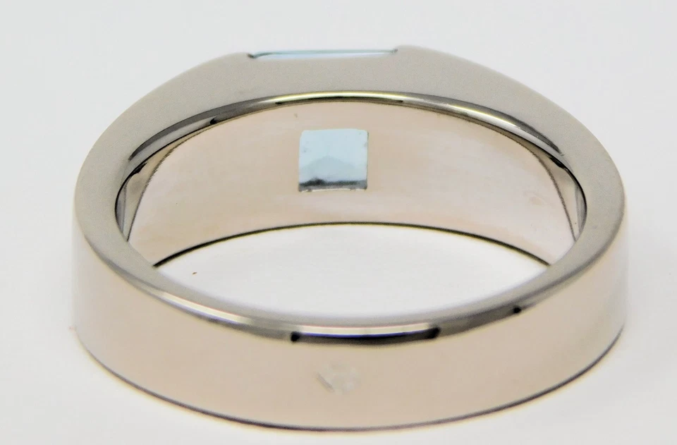 Квадратное кольцо с аквамарином Cartier Tank из белого золота 18 карат размер 54 (6,75+) B9031 - Изображение 3 из 4