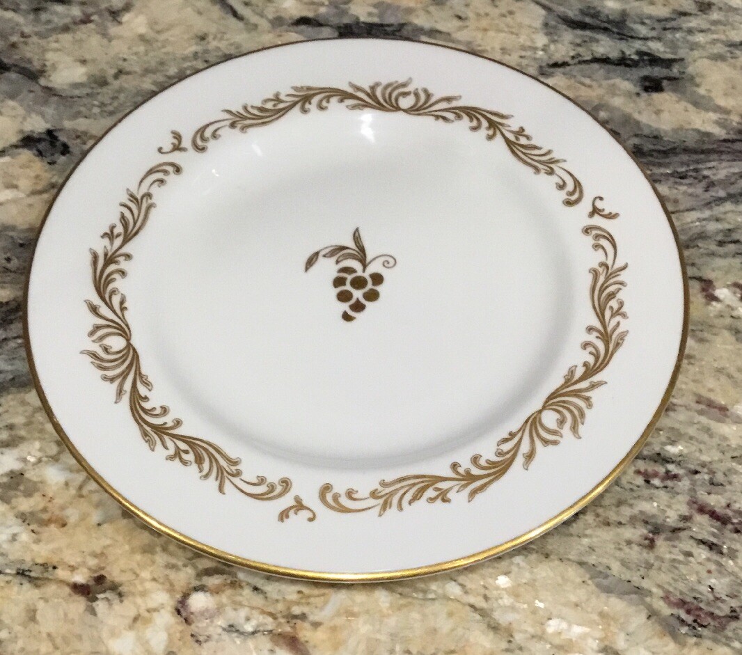   プレート 1062 3 PICKARD USA ROCAIL 1062 BREAD SIDE PLATES 7 1/4”D GOLD GRAPES