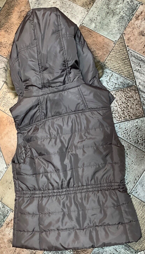 AMERICAN RAG CIE SIZE M VEST PUFFER FAUX FUR REMOVABLE HOOD - Picture 5 of 6