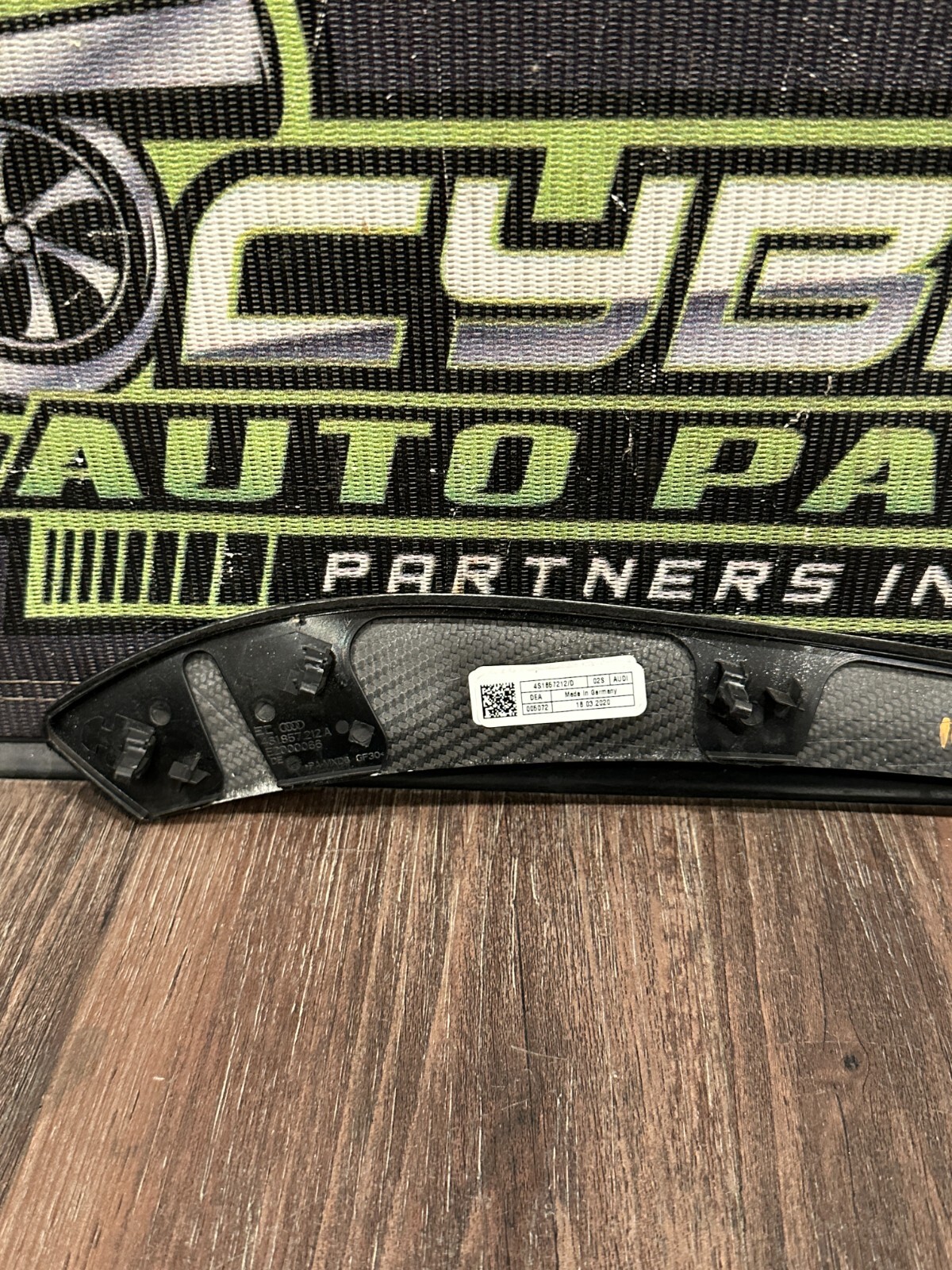 2021 AUDI R8 DASHBOARD LEFT CARBON FIBER TRIM OEM 4S1857212 *HEAT FLAWS 2-3*