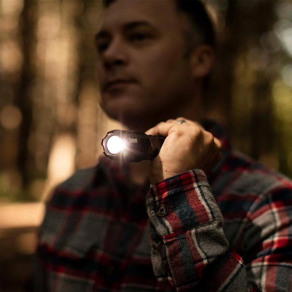 Linterna táctica 1000L 1000 lúmenes recargable IPX4 resistente a la intemperie Foto 2 de 4