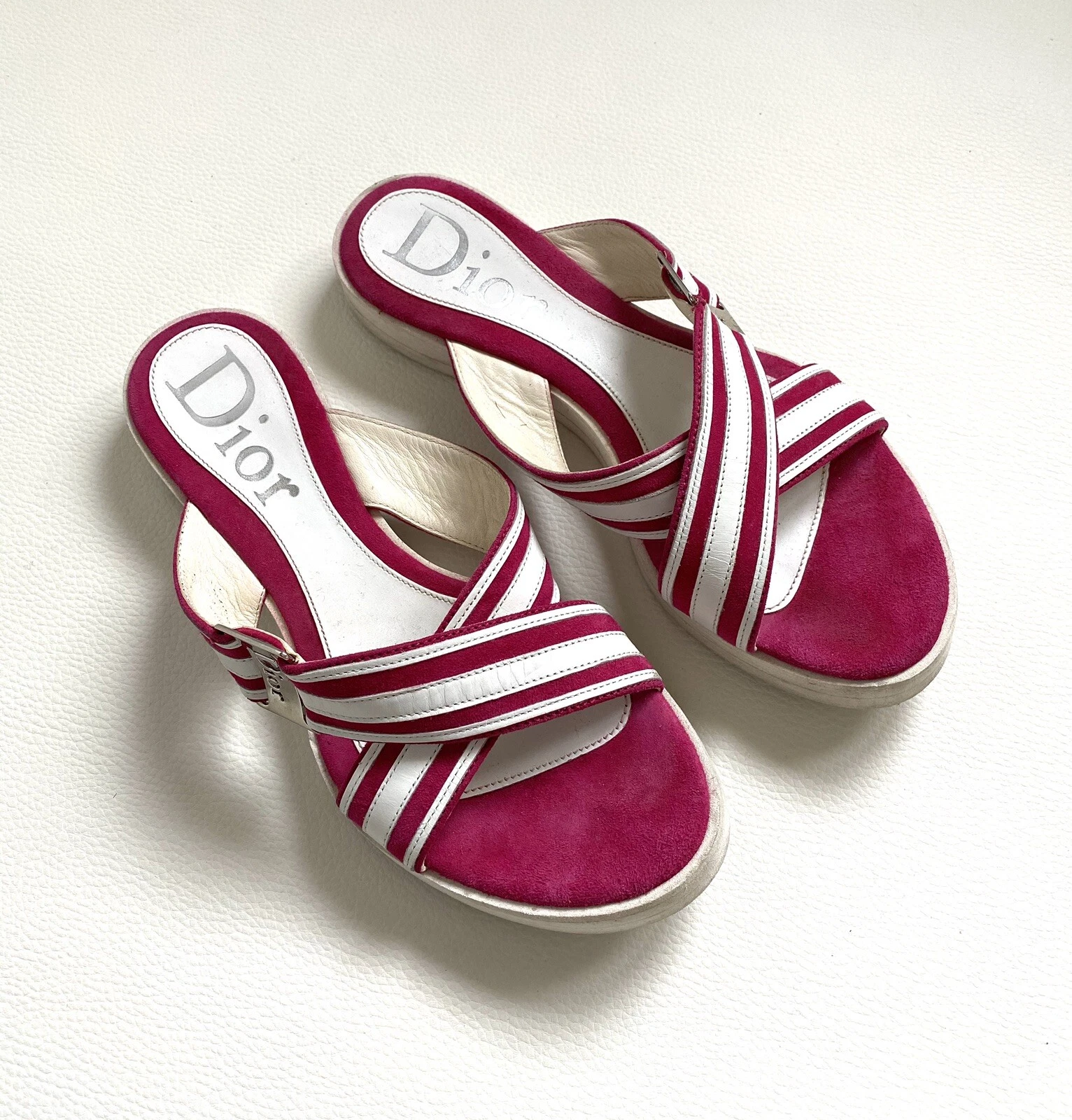 Sandales en cuir CHRISTIAN DIOR   Pointure 37