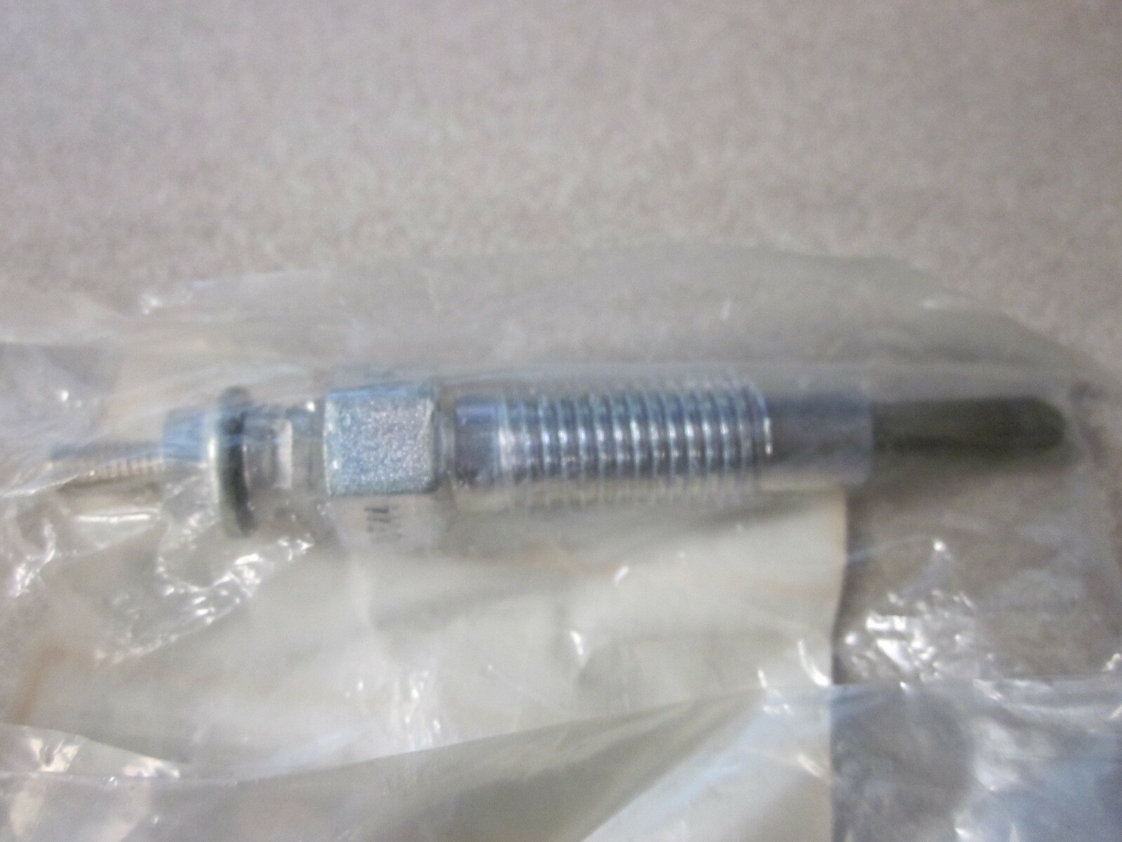 NOS Kawasaki Generator Glow Plug Side By Side Mule KAF950 49036-1051 Qty 1