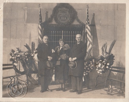 VINTAGE JOSEPH L. KOZIK FOTO WAKEFIELD VIRGINIA AMERIKANISCHE FLAGGEN  - Bild 1 von 2