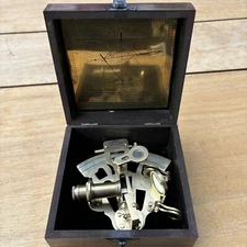 KEVIN & HUGHES LONDON 1917 VINTAGE REPLICA SEXTANT MADE IN BRASS