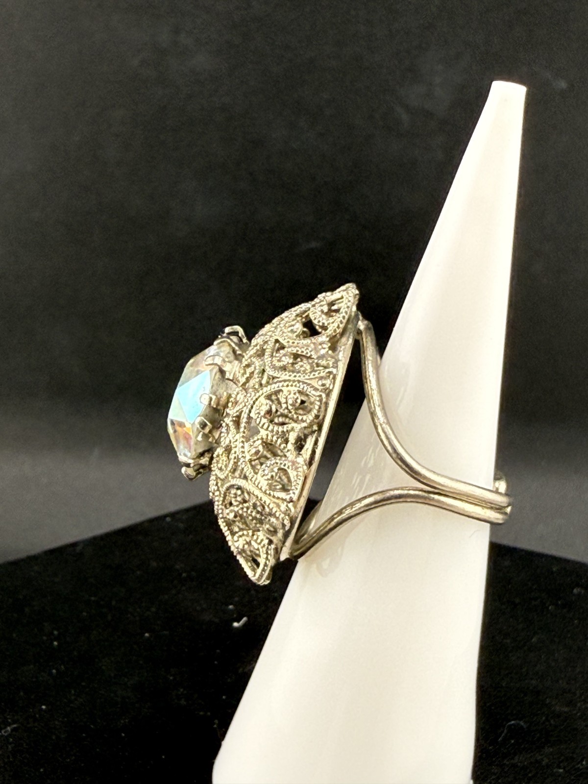 Vintage Rhinestone Ring Green AB Silver Tone Filigree Size 5