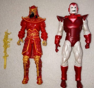 Marvel Universe SILVER CENTURION vs MANDARIN Greatest Battles Comic Packs - NEW