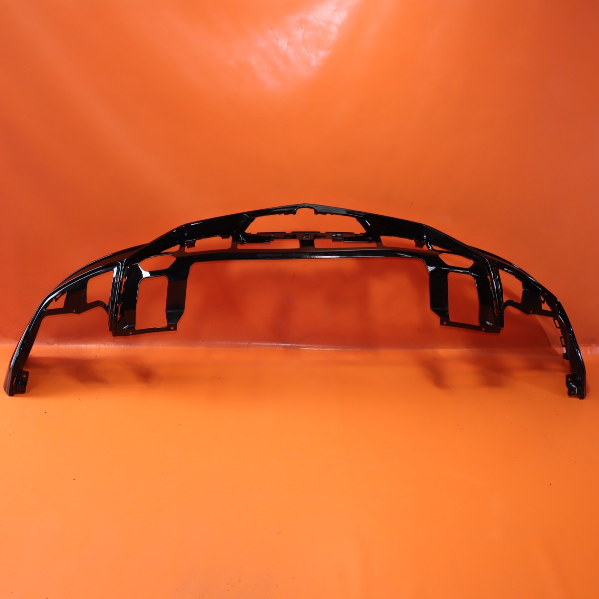 LAMBORGHINI URUS SE REAR BUMPER DIFFUSER VALANCE 2025 2026 4ML 807 301 CH OEM