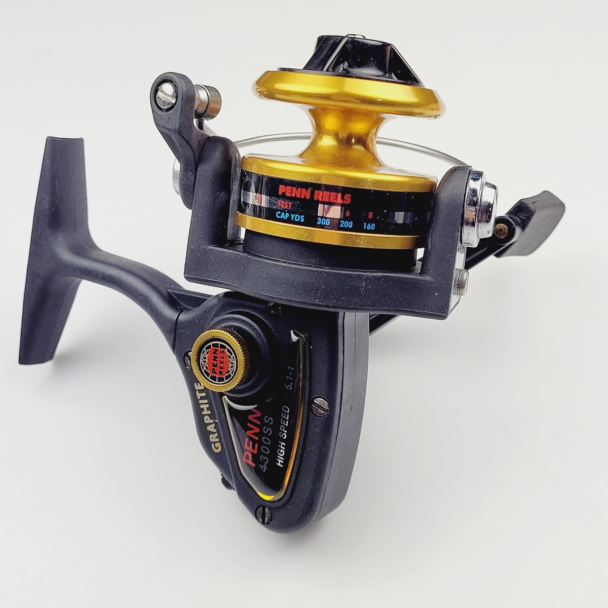 Penn 4300SS Fishing Spinning Reel Graphite Made in USA 4300 SS for