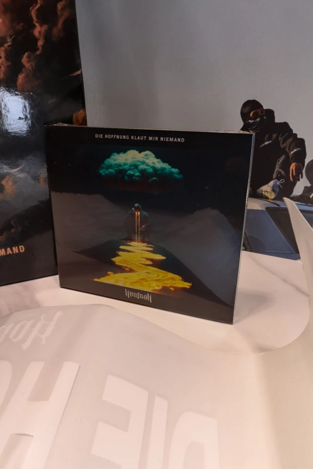 Die Hoffnung klaut mir Niemand | LIMITED DELUXE BOX | KONTRA K UNVOLLSTÄNDIG - Bild 3 von 3