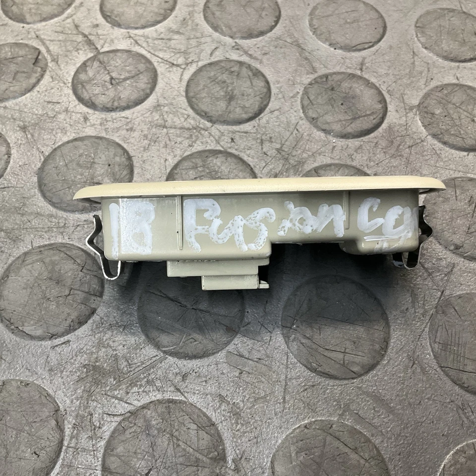 Lámpara de luz domo de lectura Ford Fusion 2017-2020 OEM Foto 2 de 4