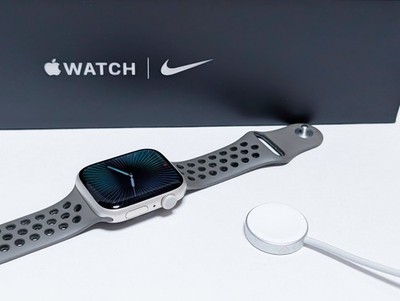 Apple Watch Series 7 45mm Aluminium WiFi in OVP 