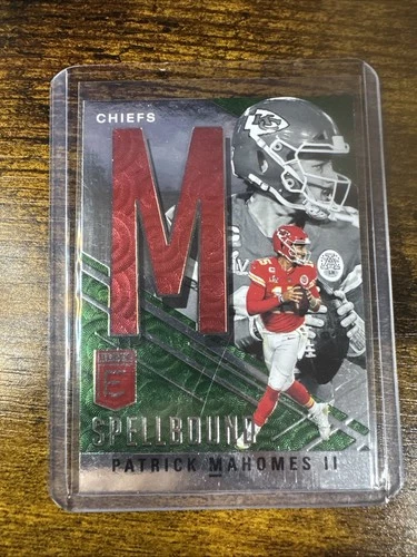 2021 Panini Donruss Patrick Mahomes II S-M Elite Spellbound KC Chiefs Letter M