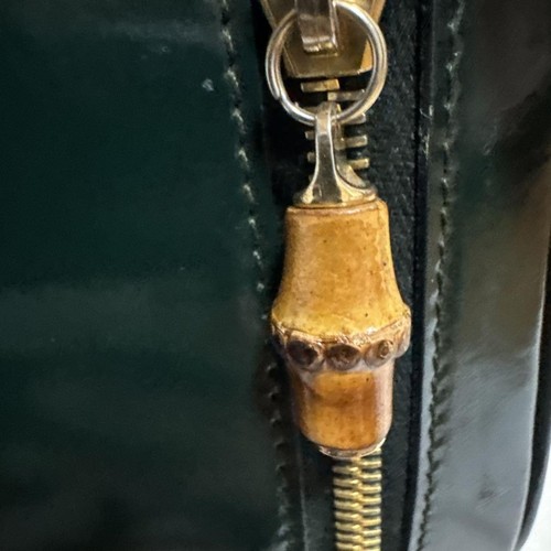 GUCCI Vintage Retro Shoulder Bag with Bamboo Green Handle - Picture 7 of 9