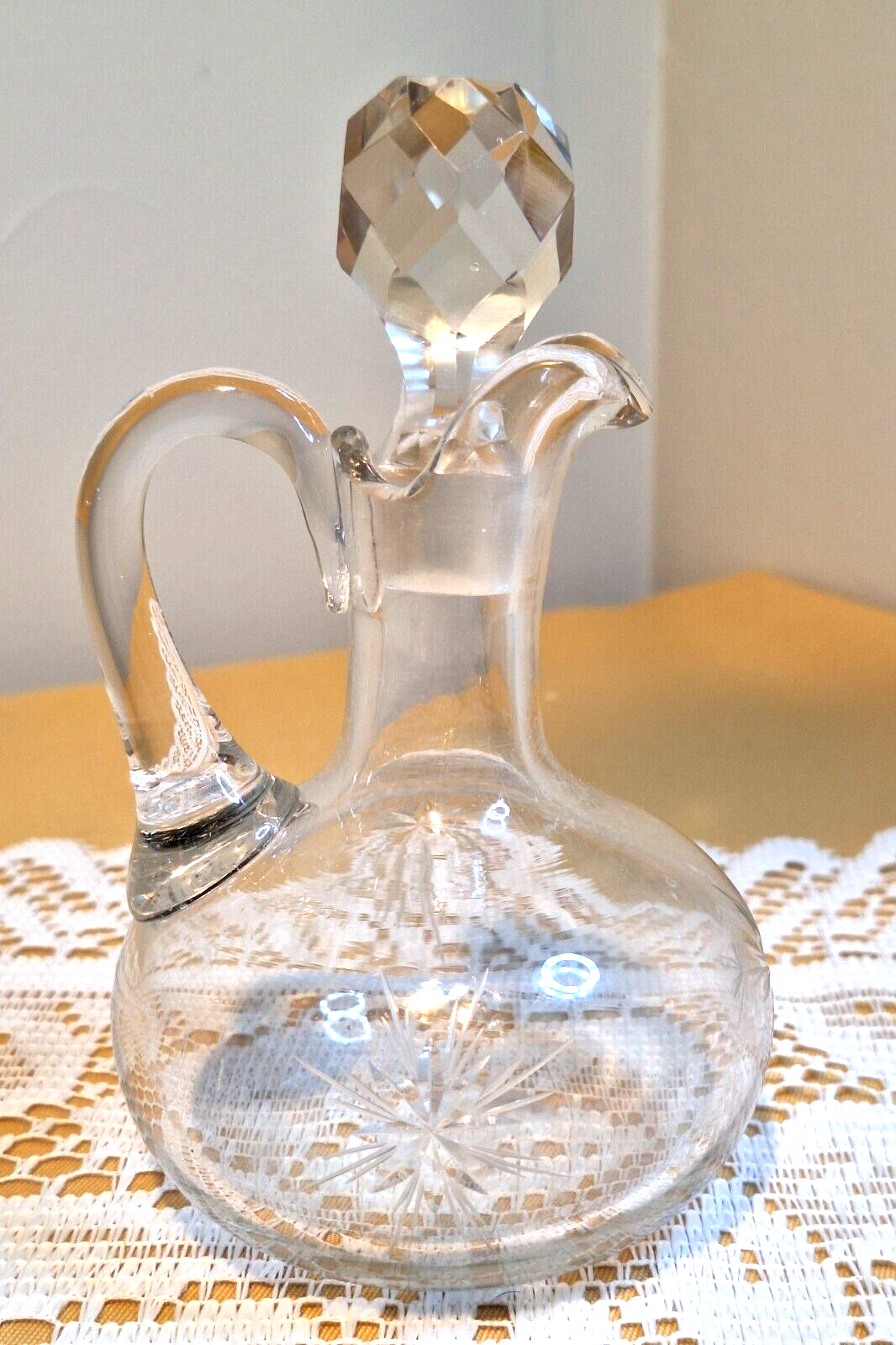 Beautiful Cruet with Cut Star Design and Faceted Stopper, Vintage Clear Glass