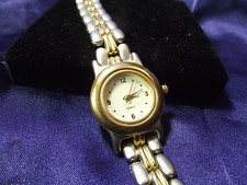 Woman's Yves Rocher Watch with Two Tone Band Nice B23-766 ZC
